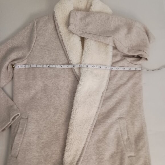 L.L. Bean Sherpa Lined Cardigan Tan Womens Sz MP - Picture 12 of 16